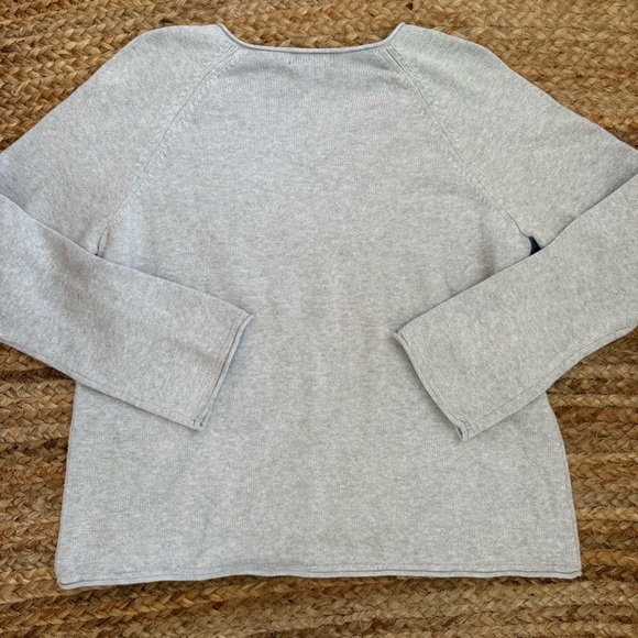 Eddie Bauer Women’s XL Gray Cotton V Neck Sweater - Picture 3 of 5